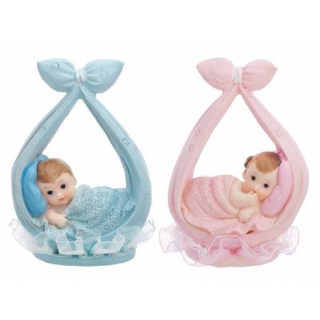 Figurine Fille dans un foulard rose 11cm 